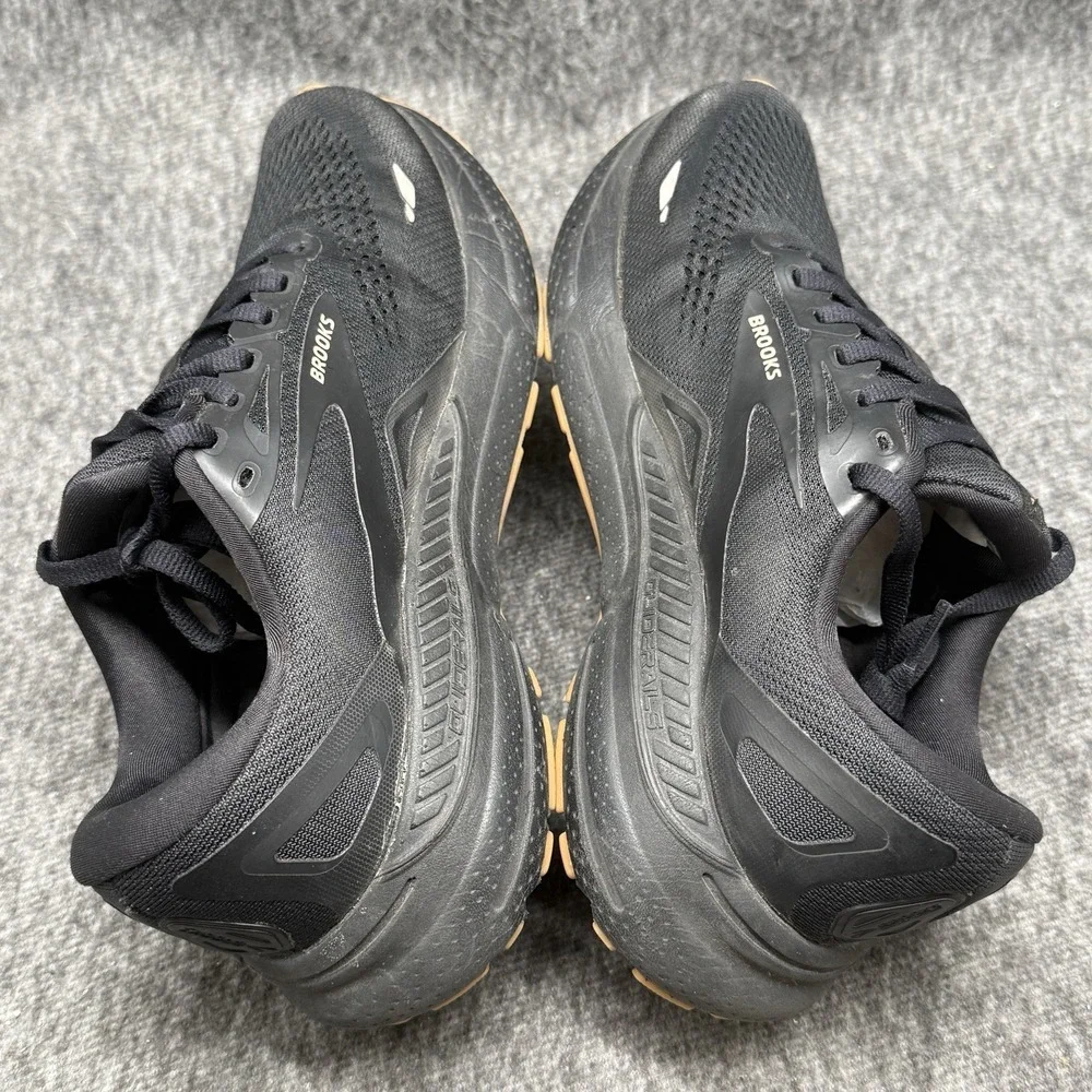 Brooks Adrenaline GTS 23 Womens Running Shoes Size 8 Wide D Black Gum Stability